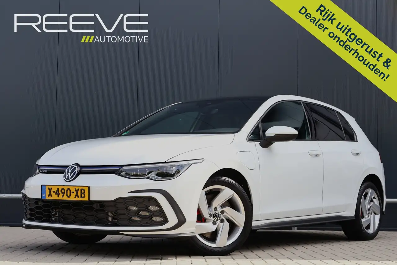 Volkswagen Golf GTE 1.4 eHybrid 245pk | Stoelverwarming | Camera | LED — photo 1 of 39