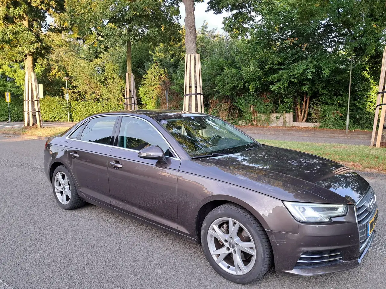 Audi A4 A4 1.4 TFSI — photo 1 of 9