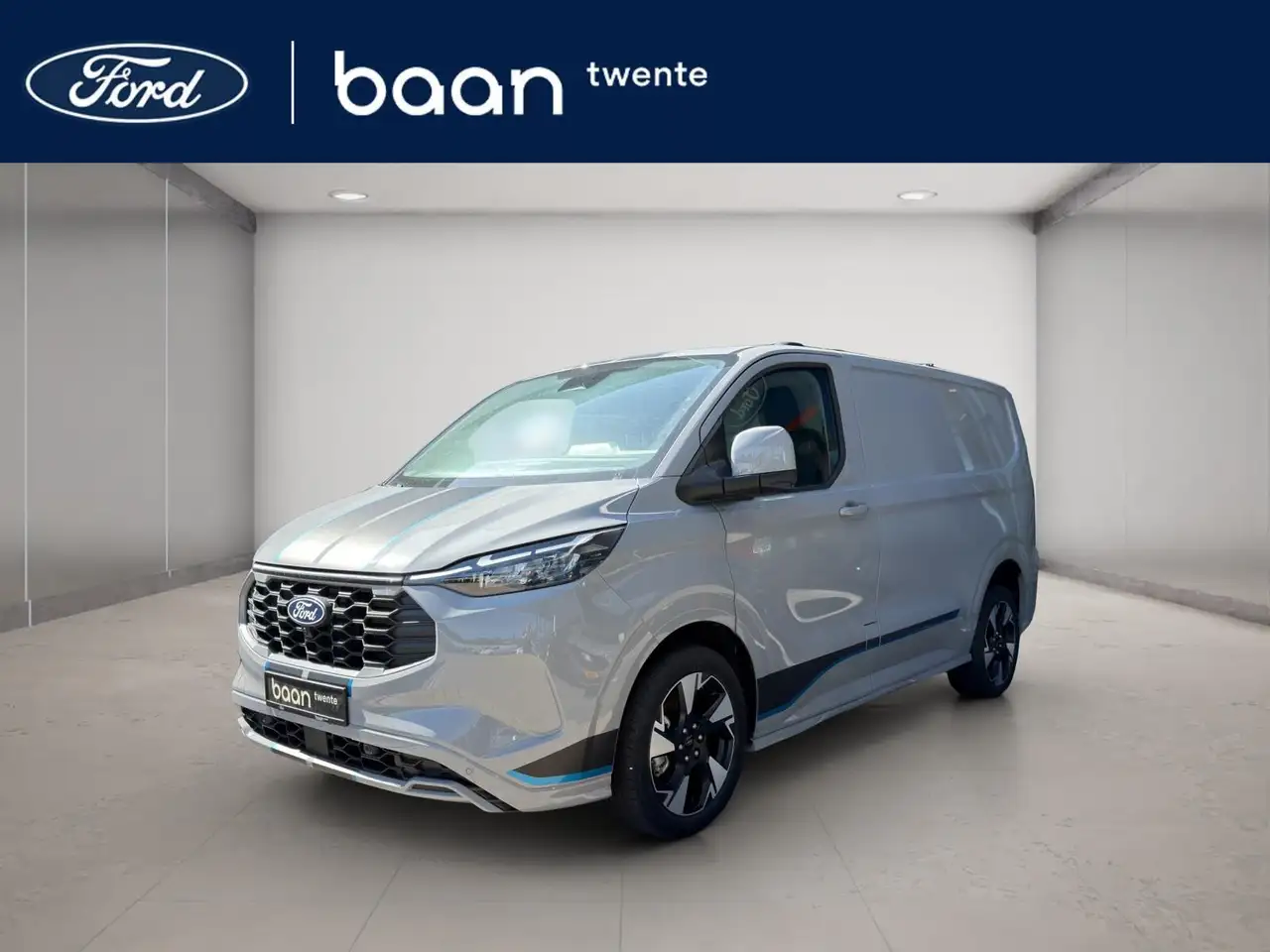 Ford Transit Custom 320 2.5 PHEV L1H1 Sport — photo 1 of 38