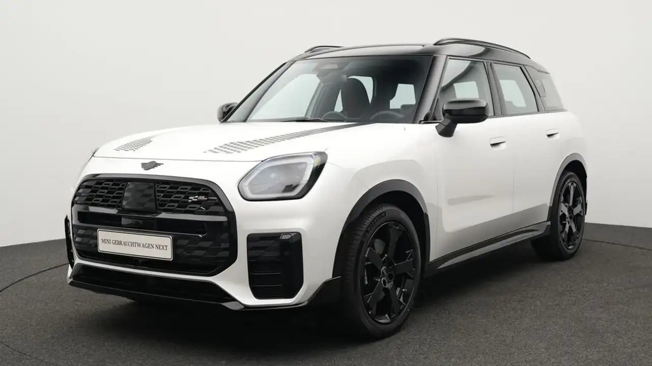 MINI Countryman C John Cooper Works Trim — photo 1 of 26