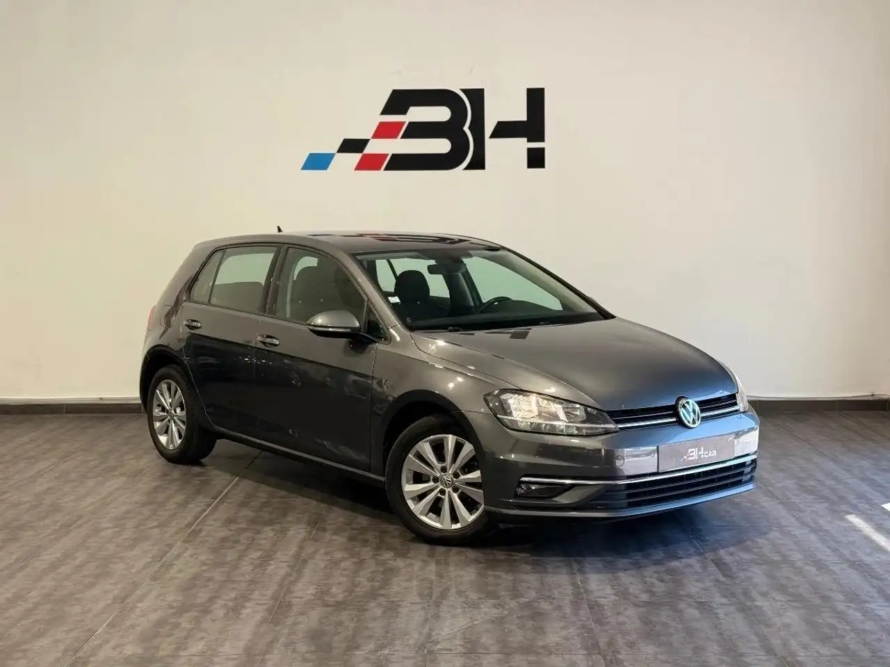 Volkswagen Golf 1.6 TDI 115 CV BLUEMOTION CONFORT LINE DSG / CLIMATISATION AUTO / GARANTIE 3 MOIS / — photo 1 of 29