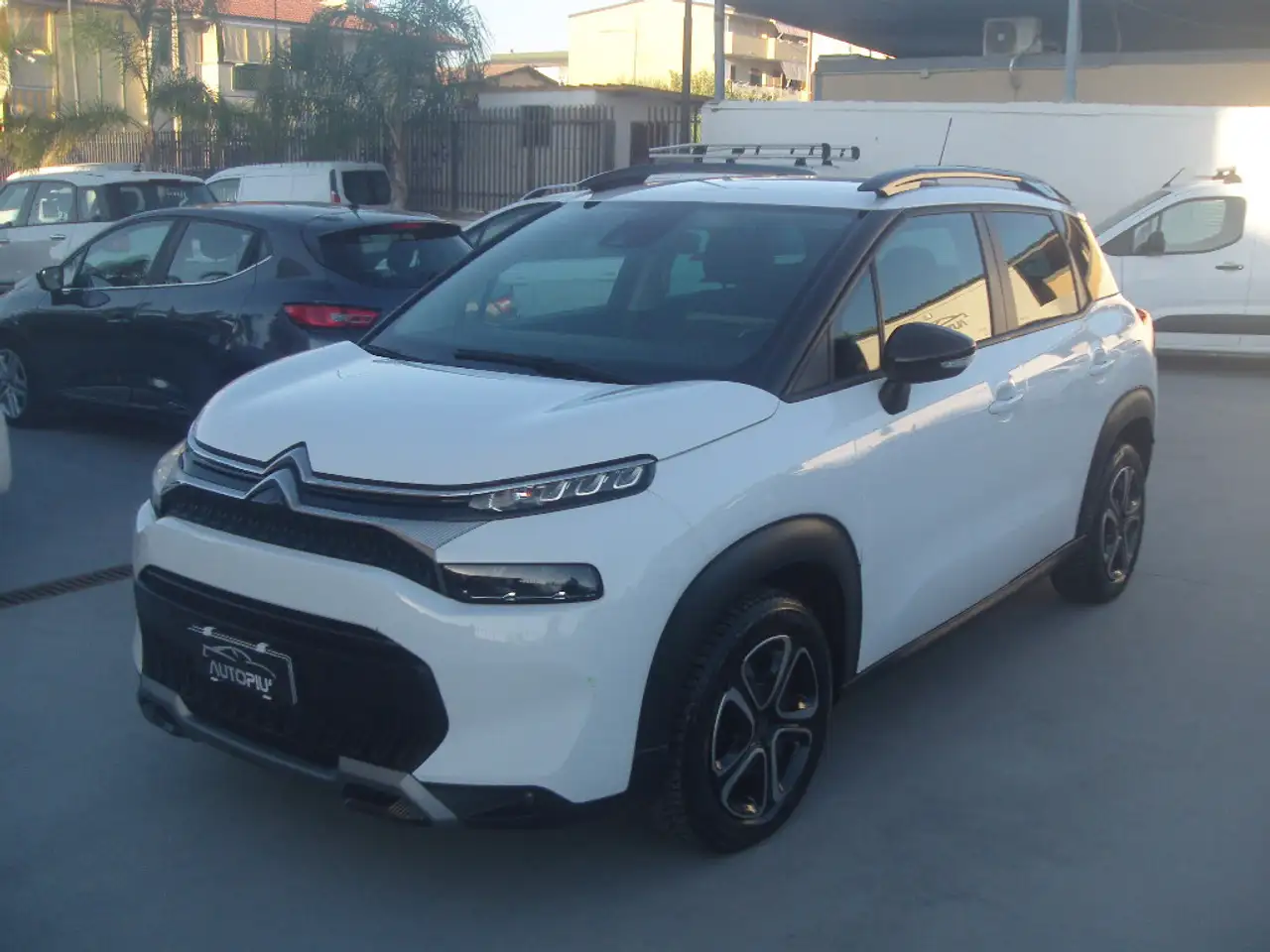Citroen C3 Aircross C3 Aircross I 2022 1.5 bluehdi Shine Pack s N1 AUTOCARRO — photo 1 of 13