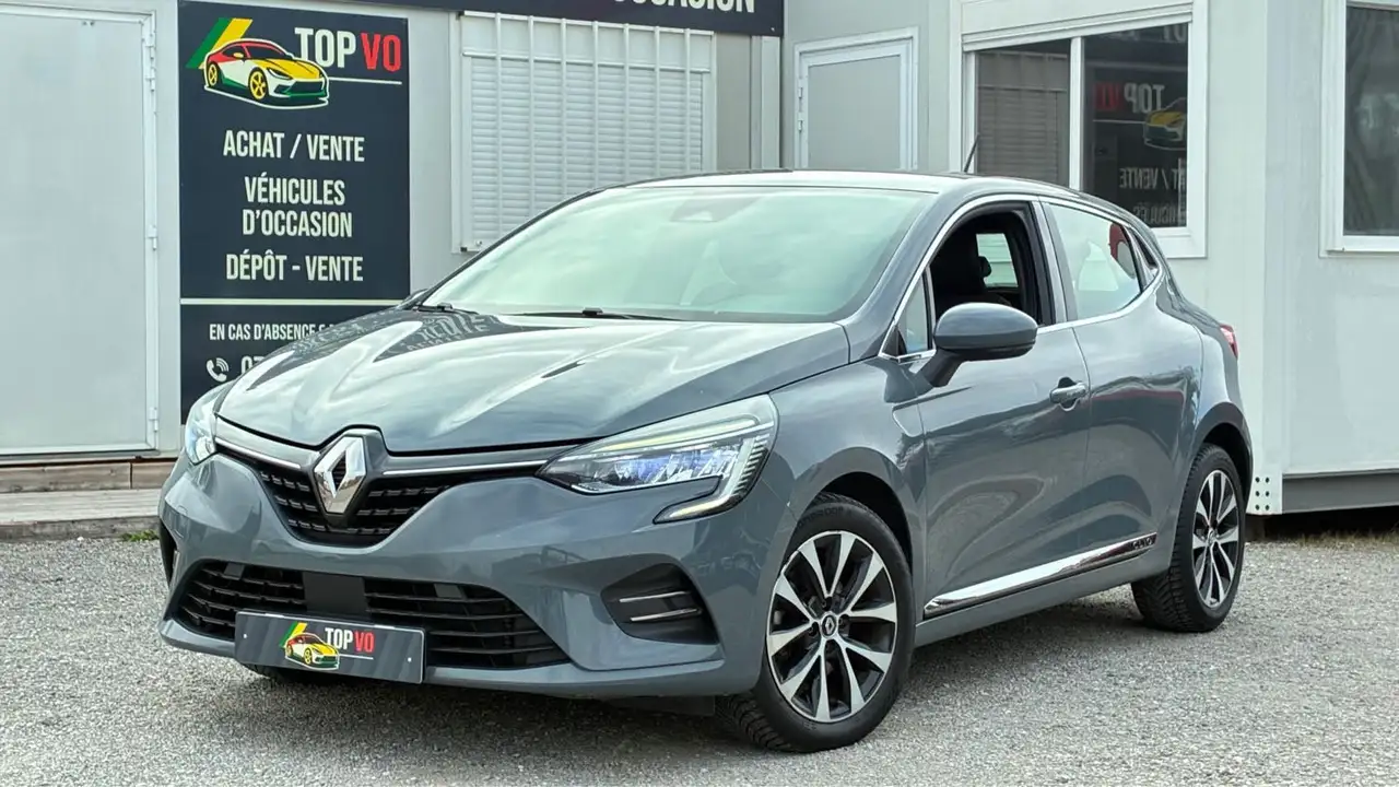 Renault Clio 1.5 Blue dCi 115 Intens — photo 1 of 17