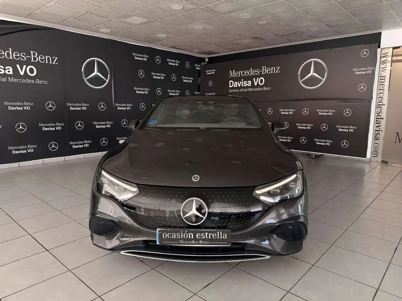 Mercedes-Benz EQE 350 350+ — photo 1 of 31