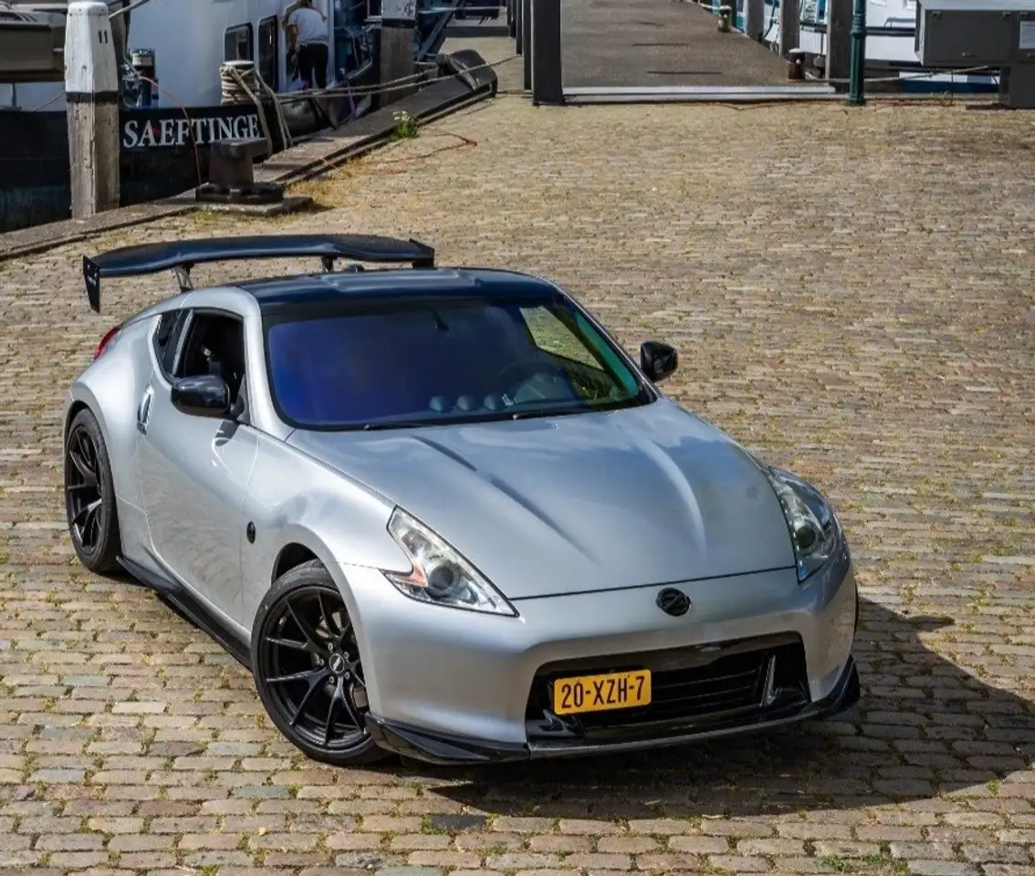 Nissan 370Z 3.7 V6 Pack — photo 1 of 20