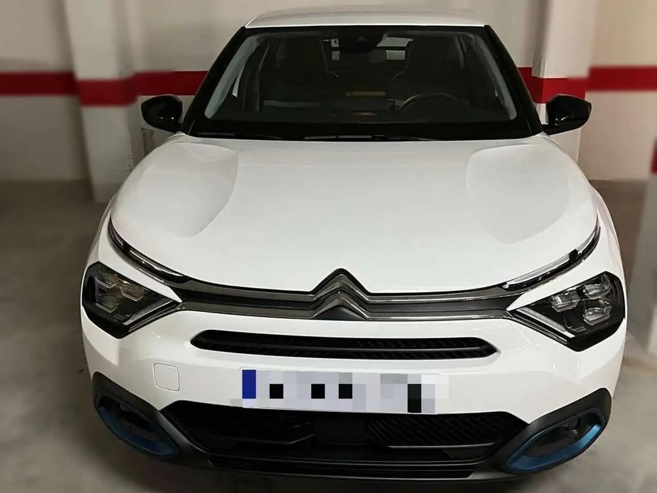 Citroen C4 ë- eléctrico 100kW 50kWh Shine — photo 1 of 6