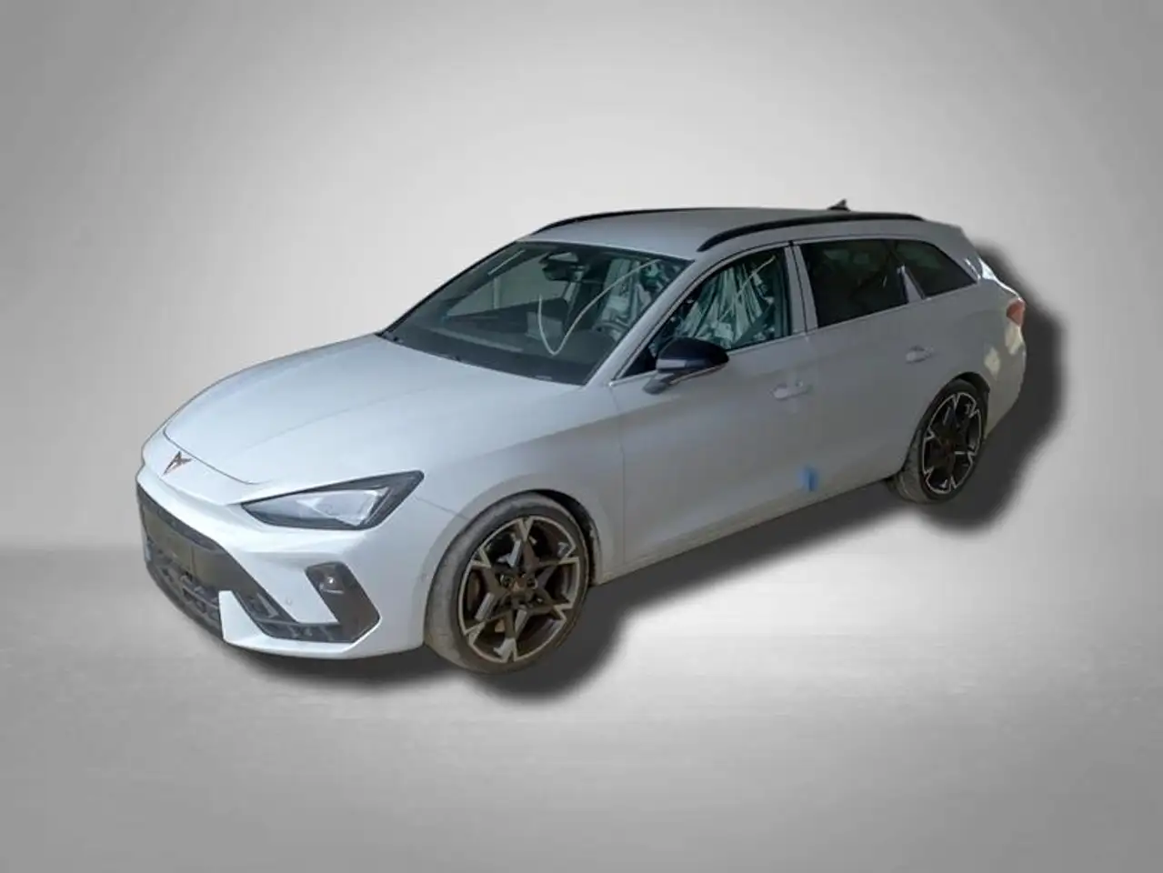 CUPRA Leon Sportstourer VZ 2.0 TSI 245 kW (333 PS), Automa... — photo 1 of 8
