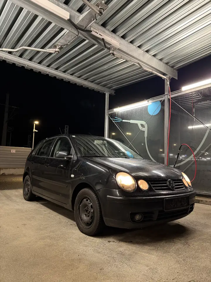 Volkswagen Polo Classic Trendline — photo 1 of 11