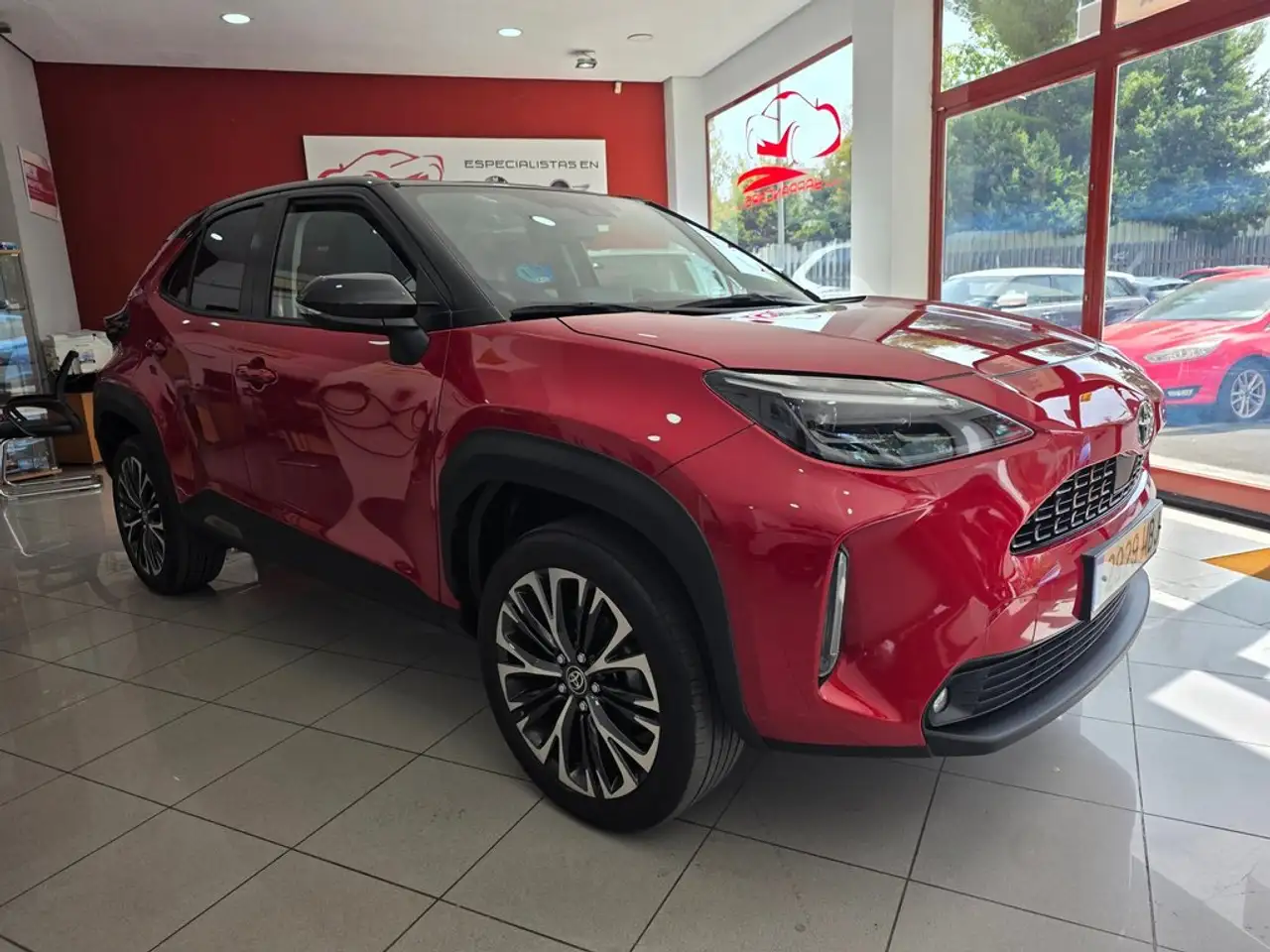 Toyota Yaris Cross 120H Style — photo 1 of 15