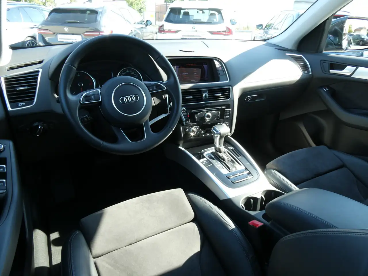 2013 Audi Q5 2,0 TDI quattro DPF S-tronic, photograph 8