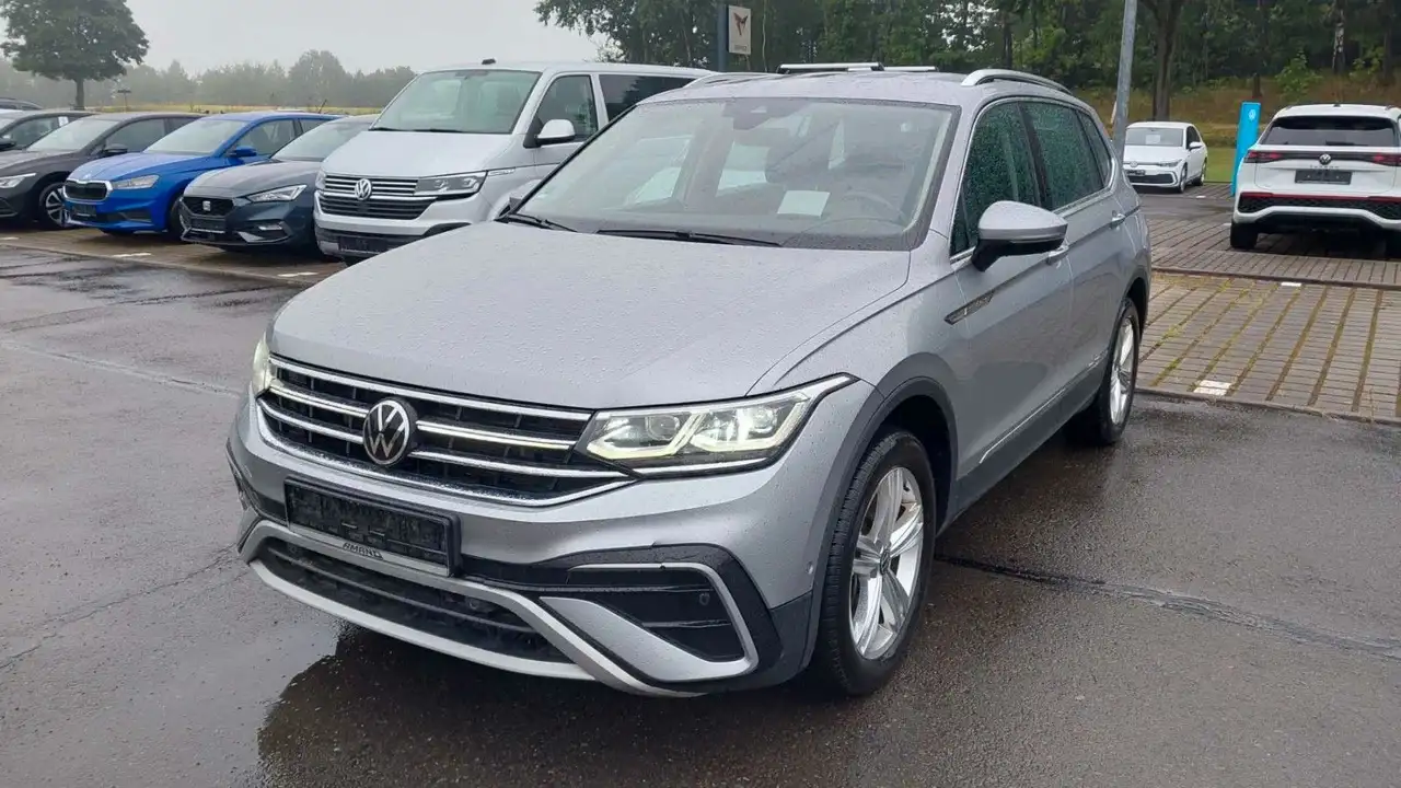 Volkswagen Tiguan Allspace Elegance 4Motion DSG /Standheizu — photo 1 of 15