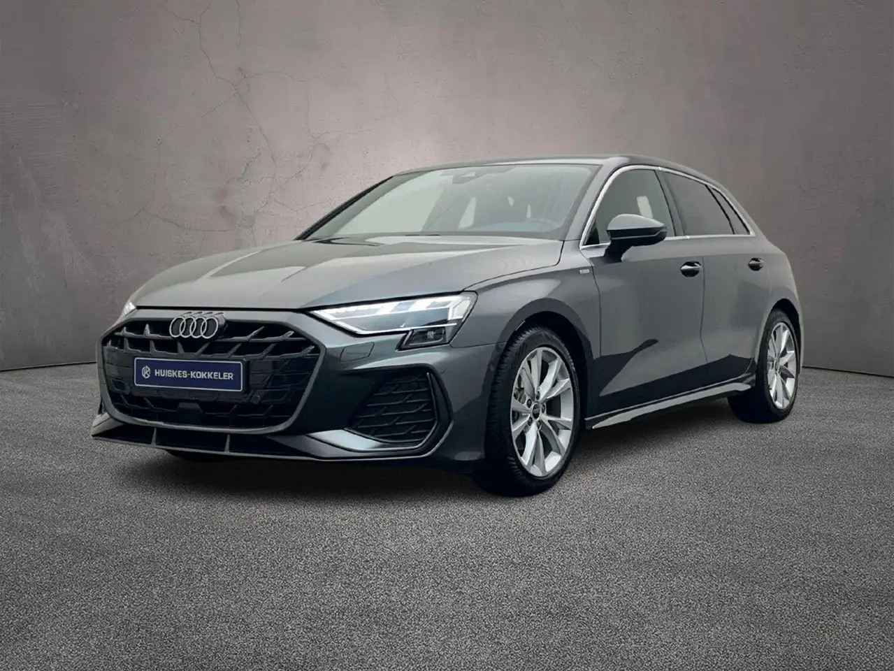 Audi A3 Sportback 30 TFSI 110PK S edition | Trekhaak | Led — photo 1 of 28