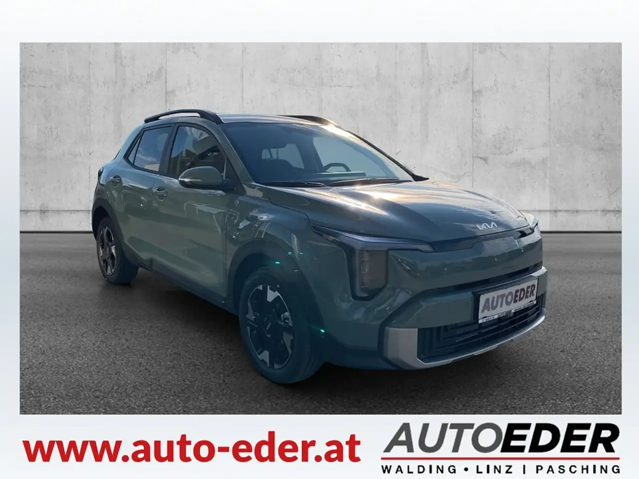 Kia Stonic 1,0 TGDI GPF 48V MHEV Silber DCT7 — photo 1 of 18