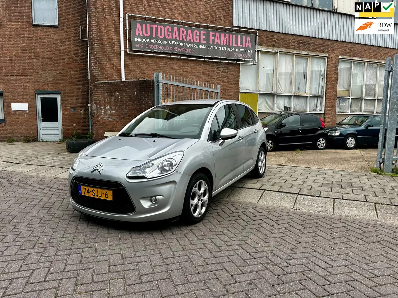 Citroen C3 1.4 Selection — photo 1 of 15