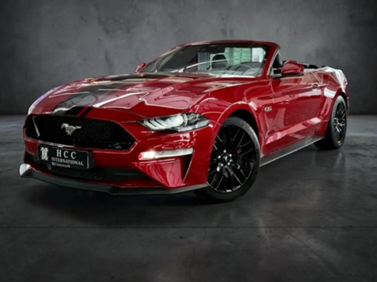 Ford Mustang GT V8 Autom. + UNFALLFREI + 1.Hand + Top — photo 1 of 40