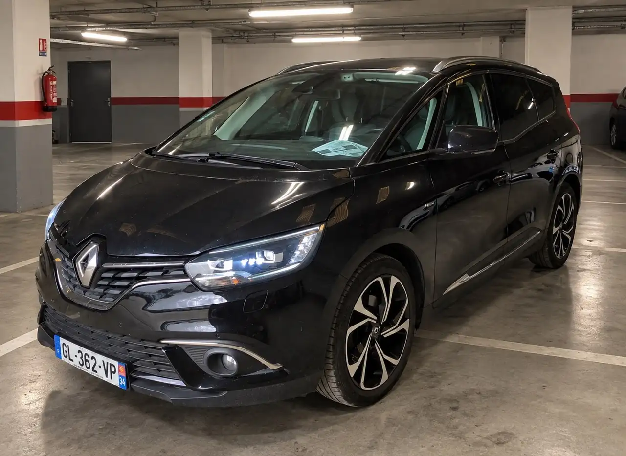 Renault Grand Scenic Grand Scenic dCi 160 Energy EDC Intens — photo 1 of 3