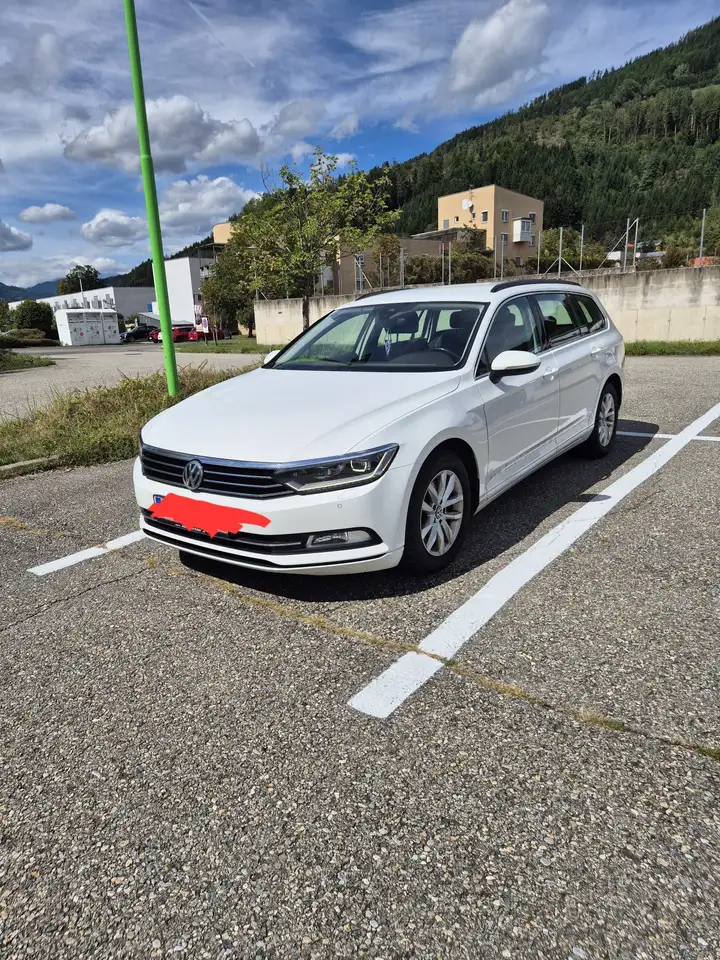 Volkswagen Passat Comfortline 2,0 TDI DSG — photo 1 of 8