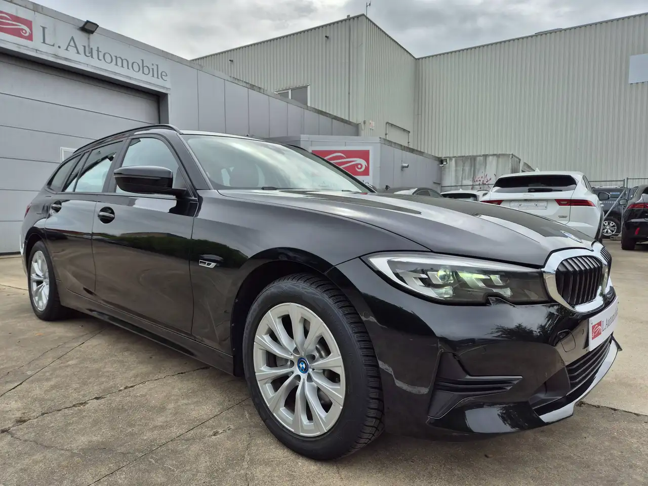 2022 BMW 320 eA Touring // PHEV HYBRID // 2022 !!, photograph 2