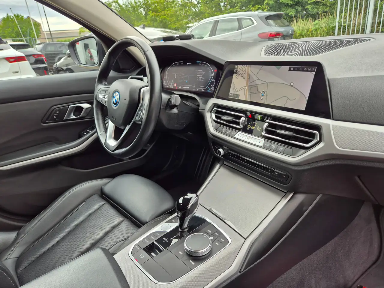 2022 BMW 320 eA Touring // PHEV HYBRID // 2022 !!, photograph 11