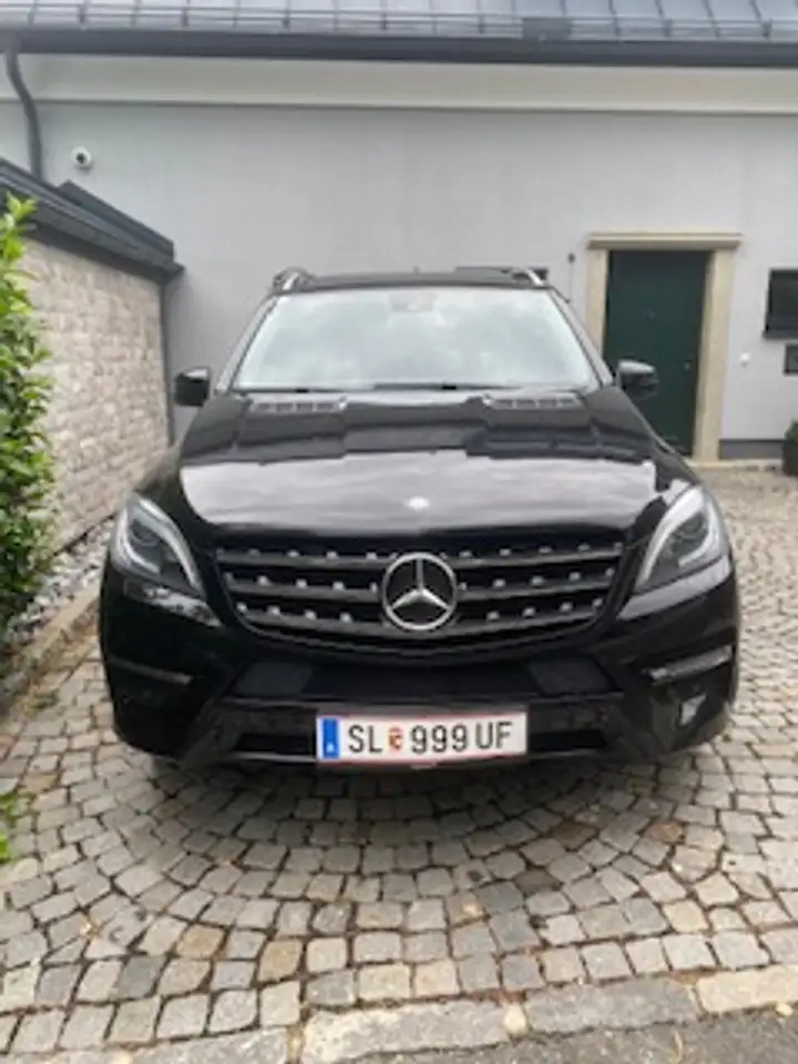 Mercedes-Benz ML 250 ML 250 BlueTEC 4MATIC A-Edition Aut. A-Edition — photo 1 of 4