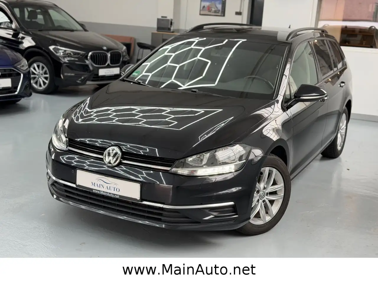 Volkswagen Golf VII Variant 2.0TDI DSG/NAVI/TotWinkel/ACC — photo 1 of 23