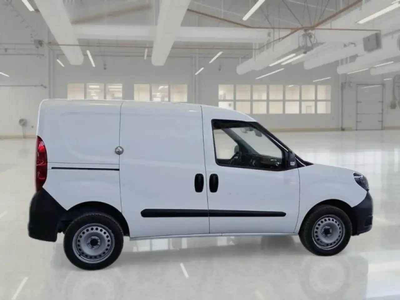 Fiat Doblo 1.4 metano, km certificati FIAT, GARANZIA — photo 1 of 13