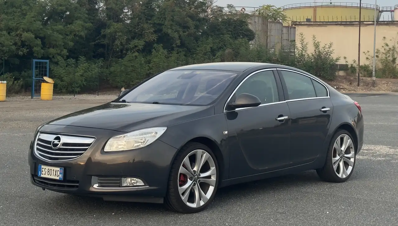 Opel Insignia 4p 1.4 Cosmo Gpl-tech 140cv — photo 1 of 15