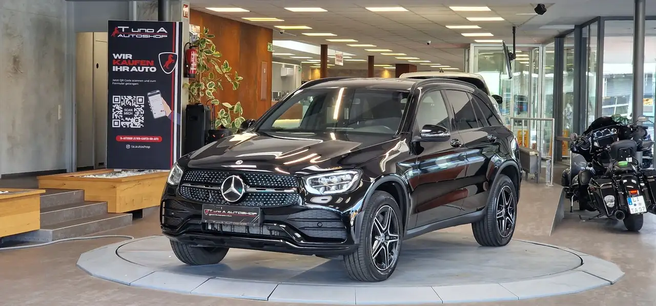 Mercedes-Benz GLC 300 de 4-Matic AMG-Line Aut. *Kamera*Night-Paket*Memor — photo 1 of 33