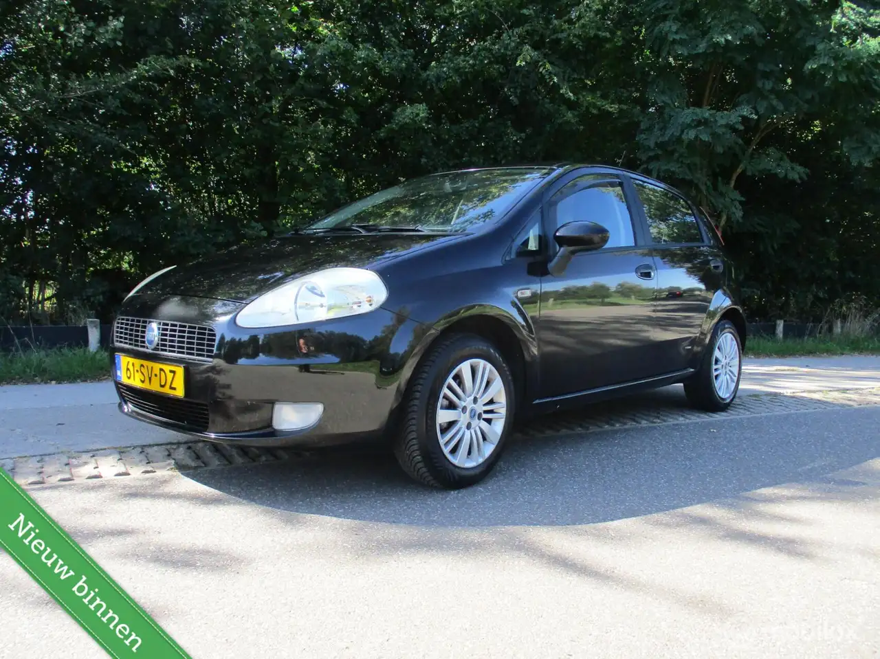 Fiat Grande Punto 1.4 Active apk 09-2027 4 deurs airco — photo 1 of 23