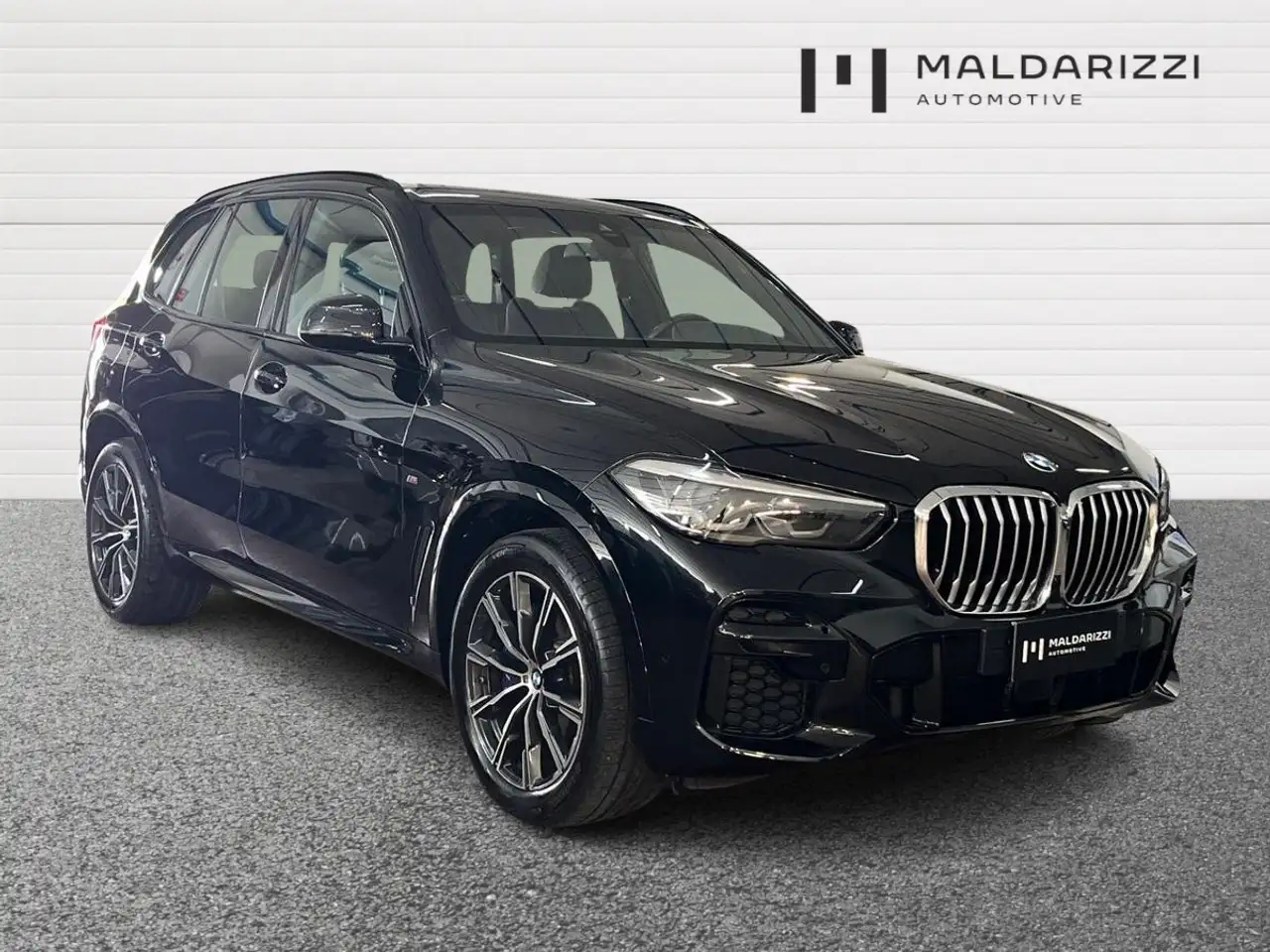 BMW X5 xdrive30d mhev 48V Msport auto — photo 1 of 10