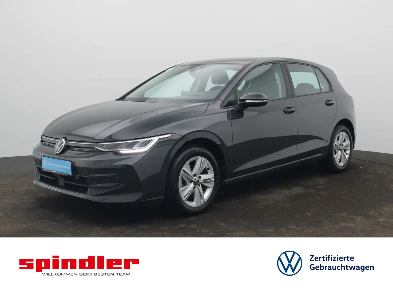 Volkswagen Golf VIII Life 2.0 TDI / Navi, CarPlay, HuD, LED — photo 1 of 20