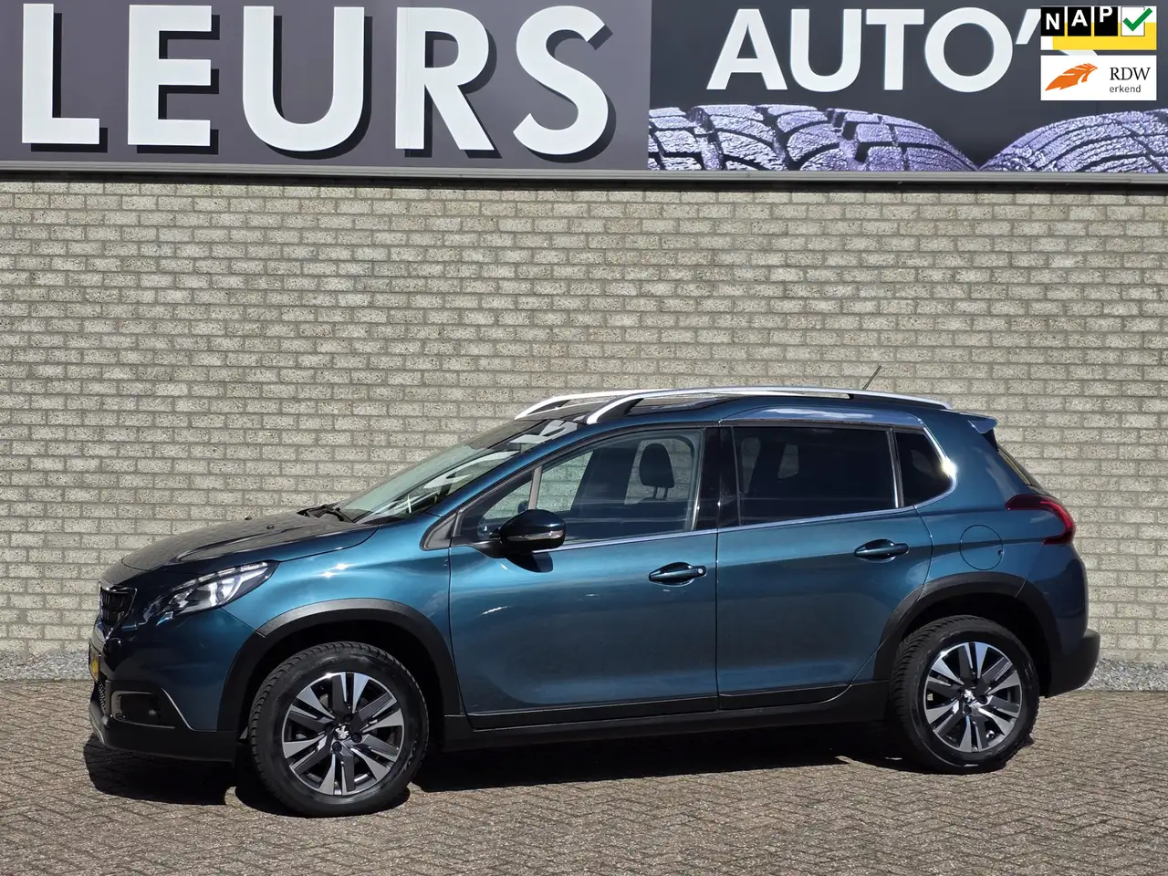 Peugeot 2008 1.2 PureTech Allure Automaat/Camera — photo 1 of 21