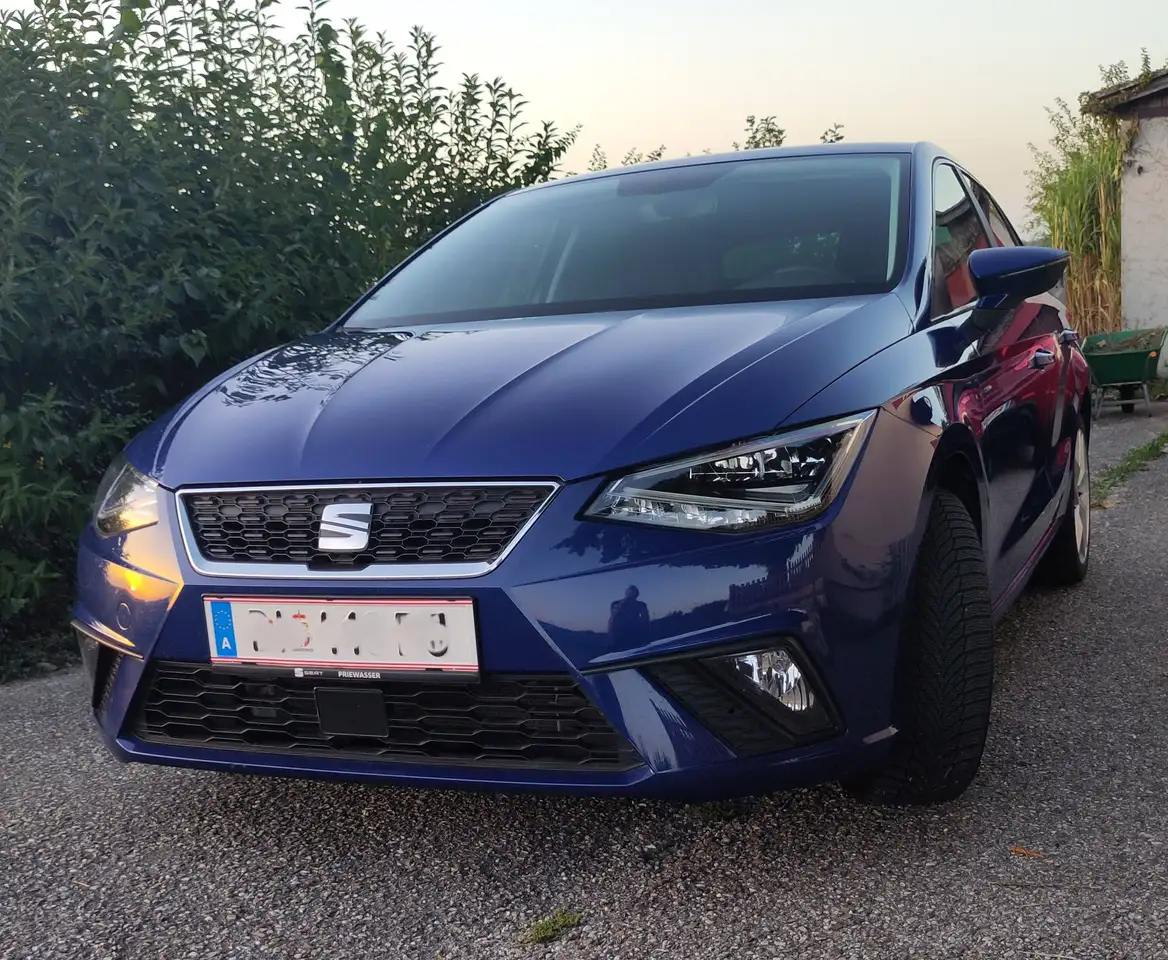 SEAT Ibiza Ibiza 1,0 Fast Lane Style Fast Lane Style — photo 1 of 14