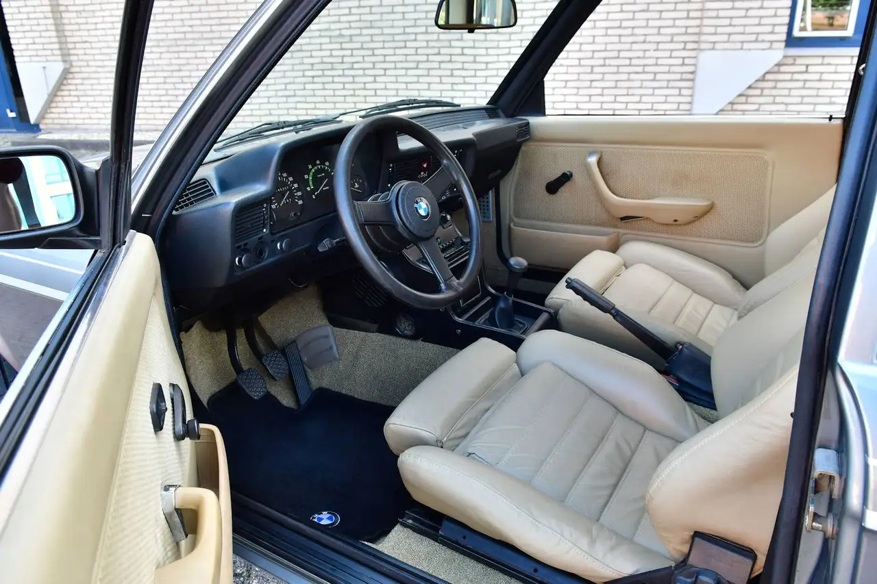 1982 BMW 320 E21 320/6 VGS: 323i power met Webers!, photograph 12