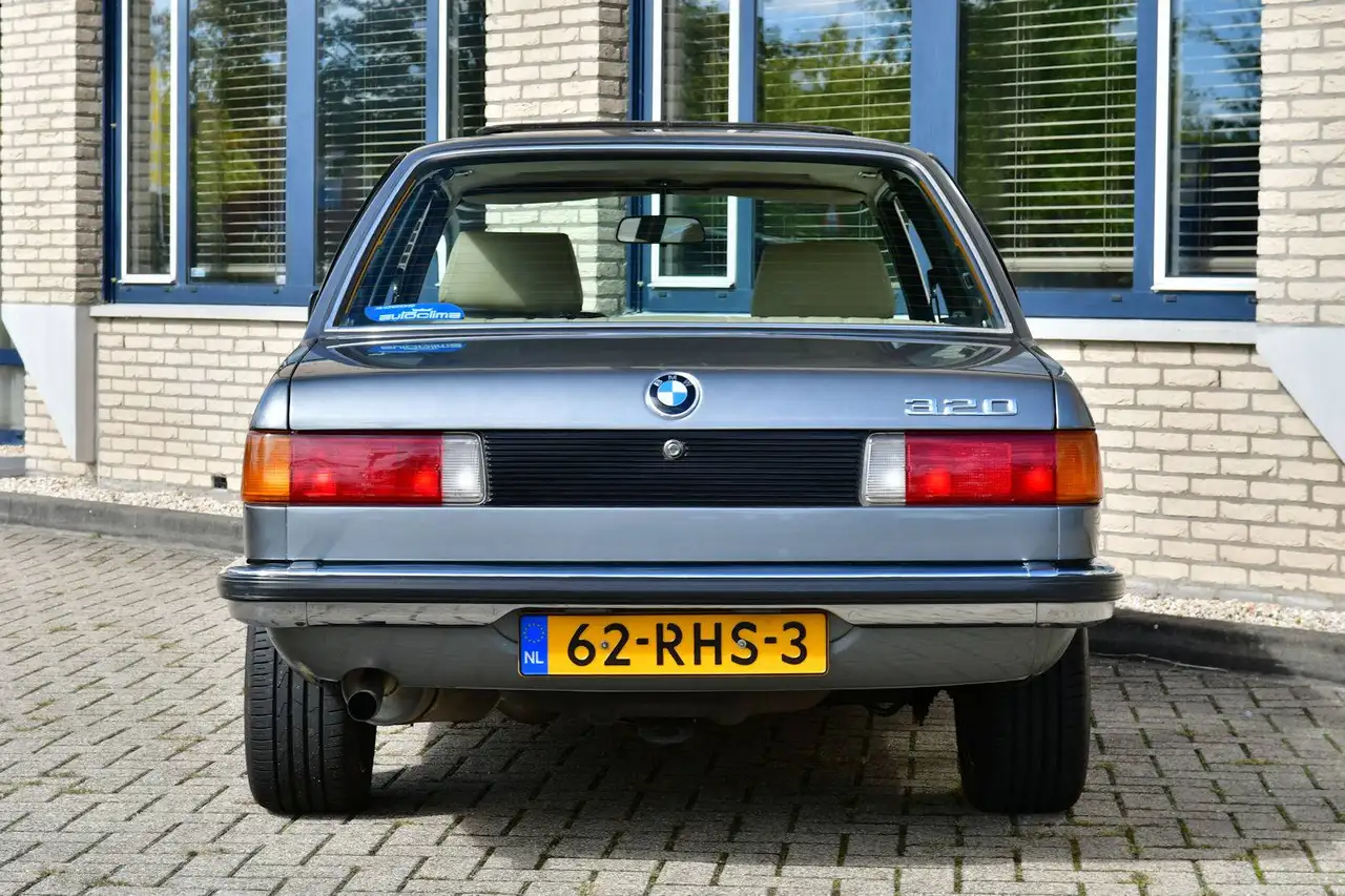 1982 BMW 320 E21 320/6 VGS: 323i power met Webers!, photograph 8