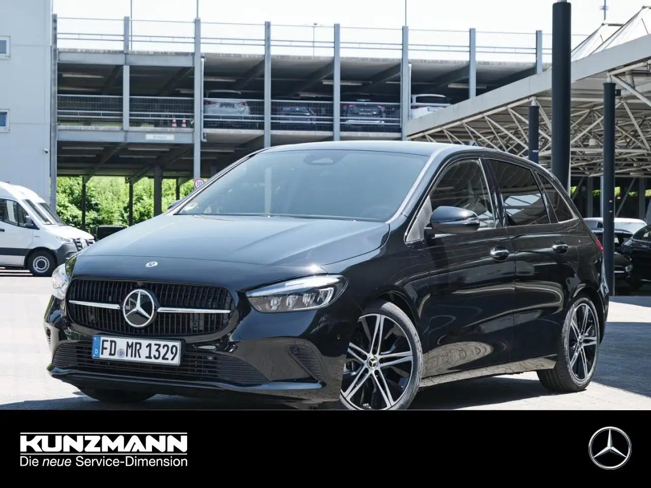 Mercedes-Benz B 180 Progressive Night Distronic Kamera AHK — photo 1 of 15