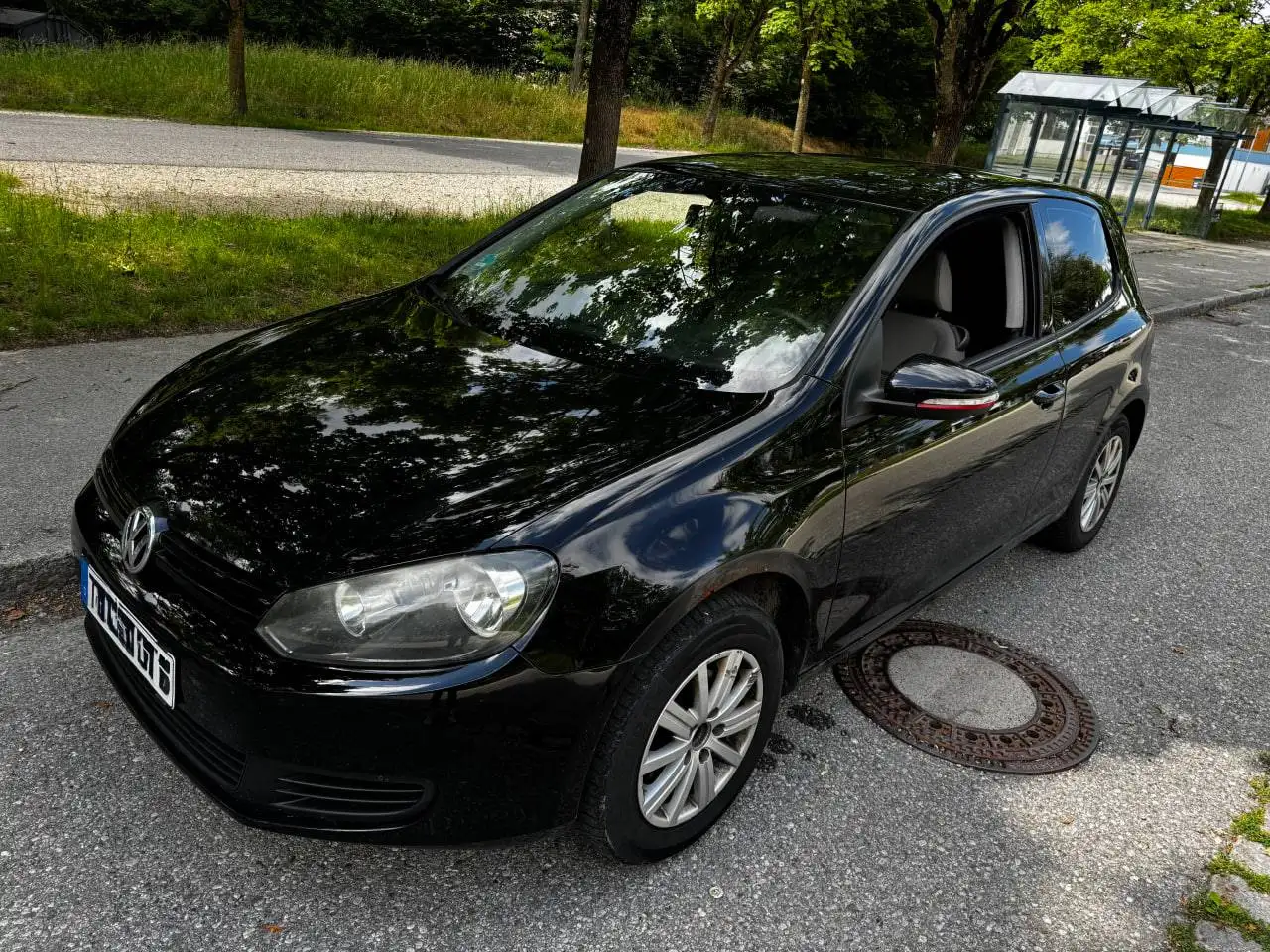 Volkswagen Golf Golf 1.6 Team — photo 1 of 5