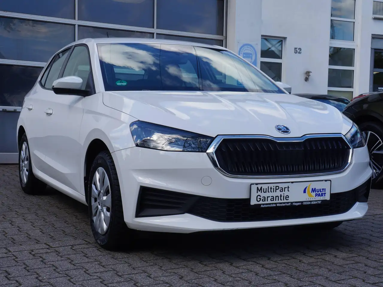 Skoda Fabia Active — photo 1 of 34