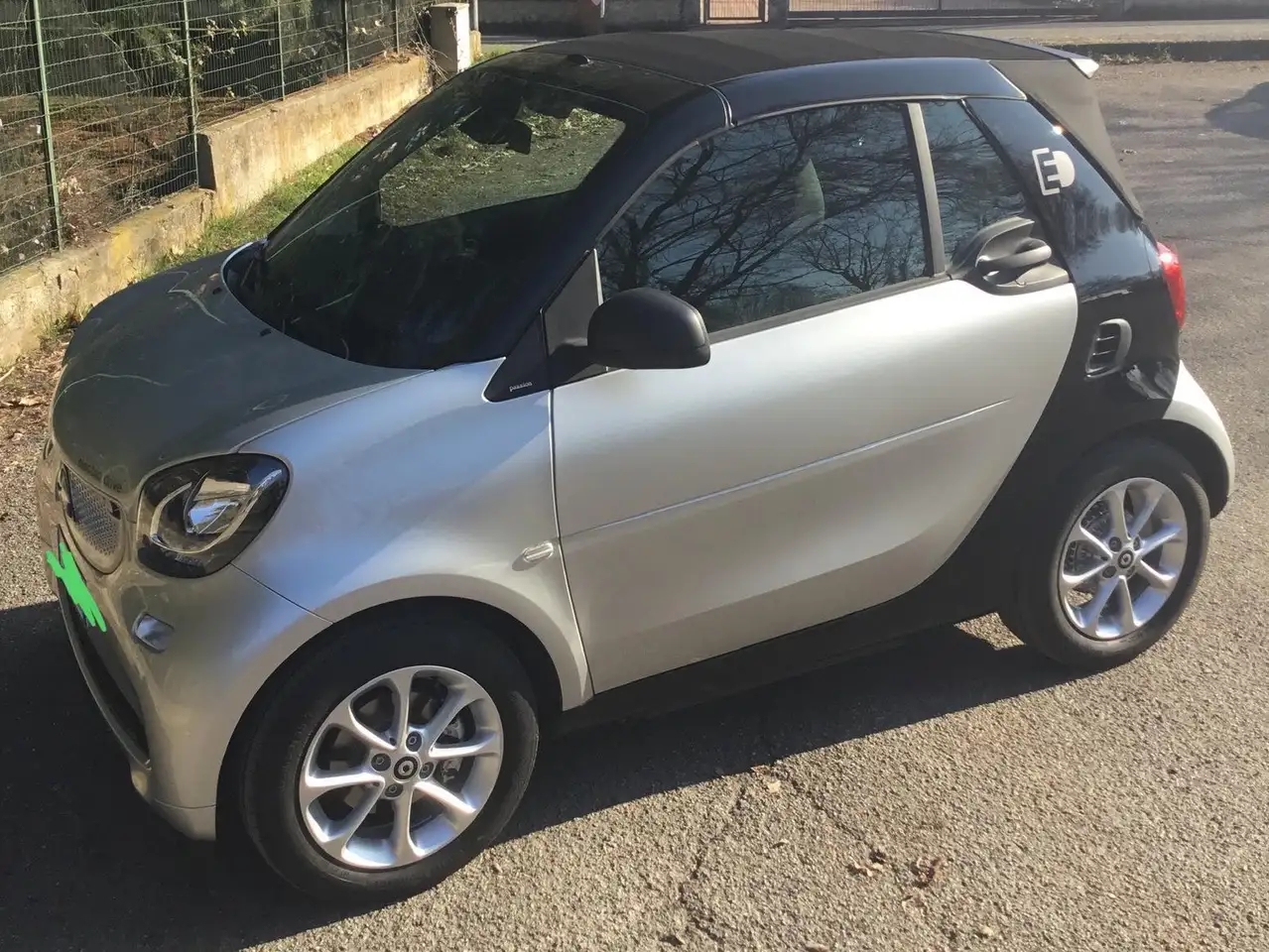 smart forTwo Fortwo Cabrio electric drive Passion — photo 1 of 15