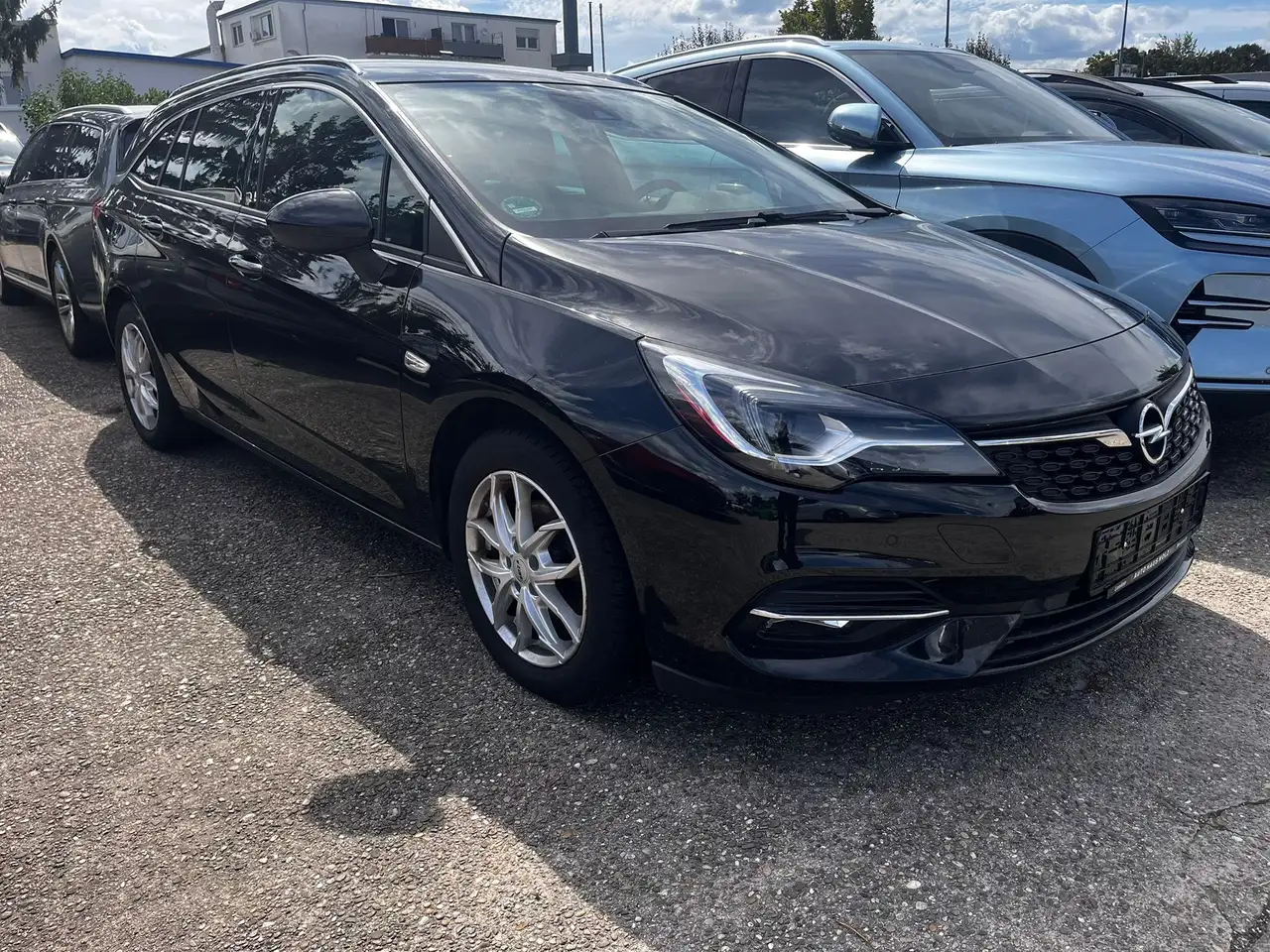 Opel Astra 1.5 CDTI Business Elegance — photo 1 of 6