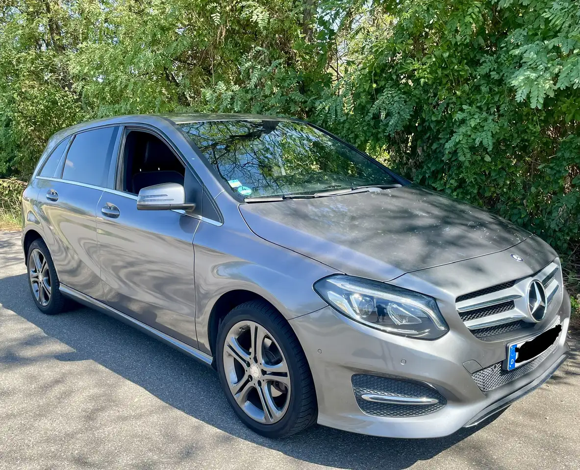 Mercedes-Benz B 180 (CDI) d 7G-DCT Urban, Auomatik, Kamera, Teilleder, — photo 1 of 7