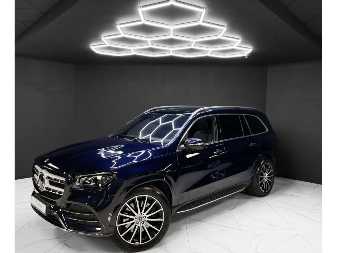 Mercedes-Benz GLS 400 d AMG Line 7 seats FULL — photo 1 of 15