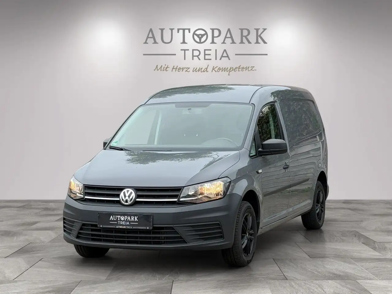 Volkswagen Caddy Maxi 2.0 TDI Kasten NAVI|ACC|ALUFELGEN|AHK — photo 1 of 31