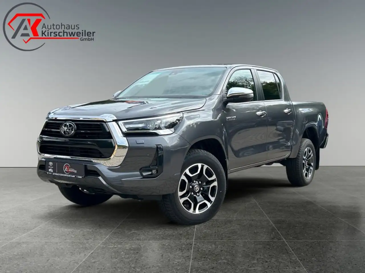 Toyota Hilux 4x4 Double Cab MHEV Autm. Executive — photo 1 of 24