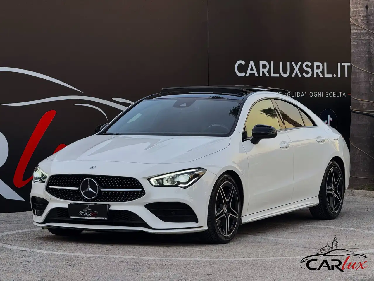 Mercedes-Benz CLA 200 d Coupe Premium AMG 150CV Auto | TETTO | FARI LED | PACK LUCI | CAM | INTERNI BI-COLORE | IVA ESPOSTA — photo 1 of 29