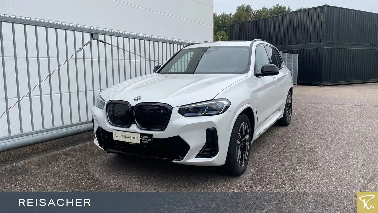 BMW iX3 IX3 A M-SPORT,DAProf,LHZ,LCProf,Laser,Pano — photo 1 of 15