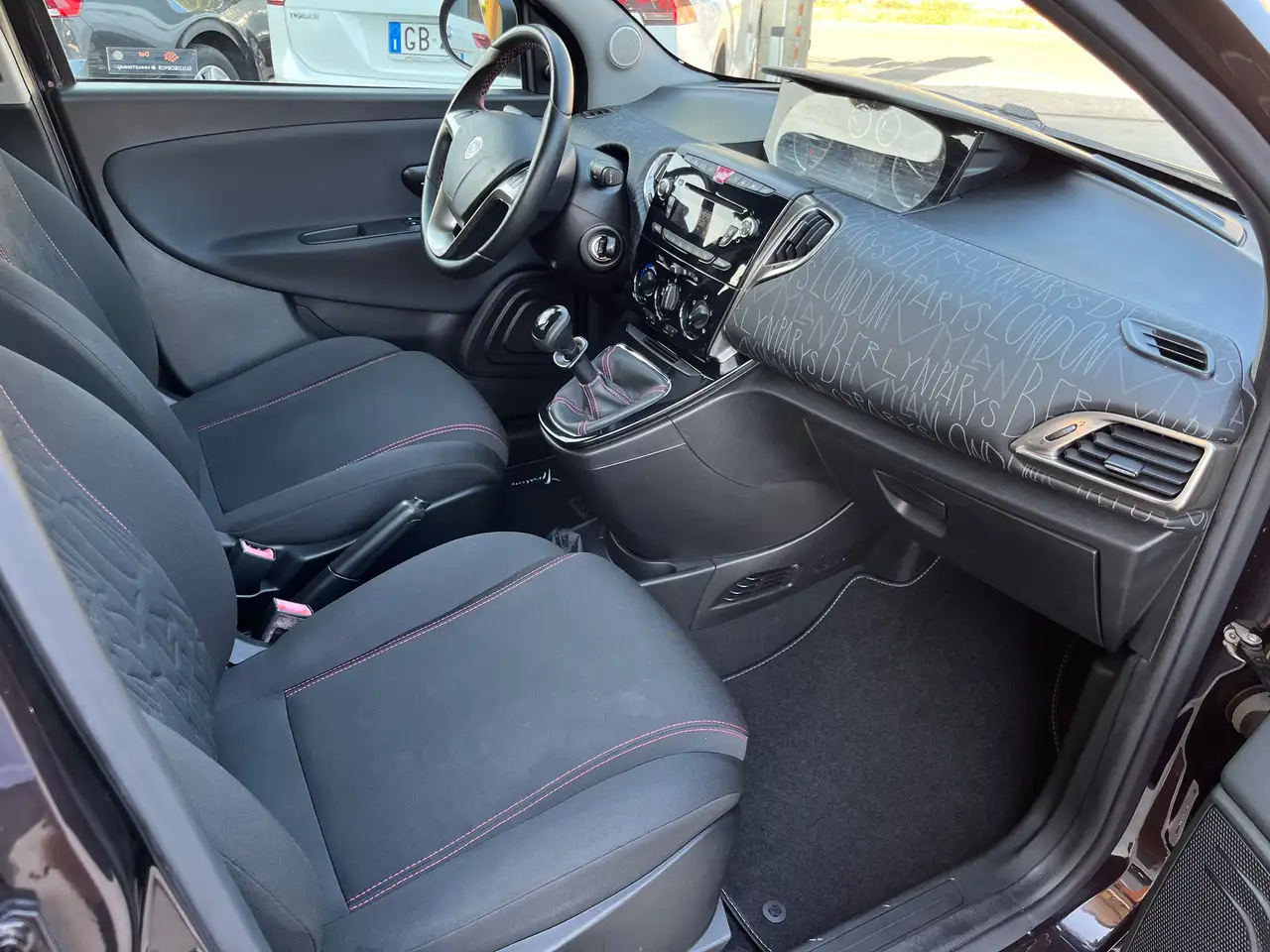 2013 Lancia Ypsilon 1.2 8v Elefantino ecochic GPL 69cv, photograph 8