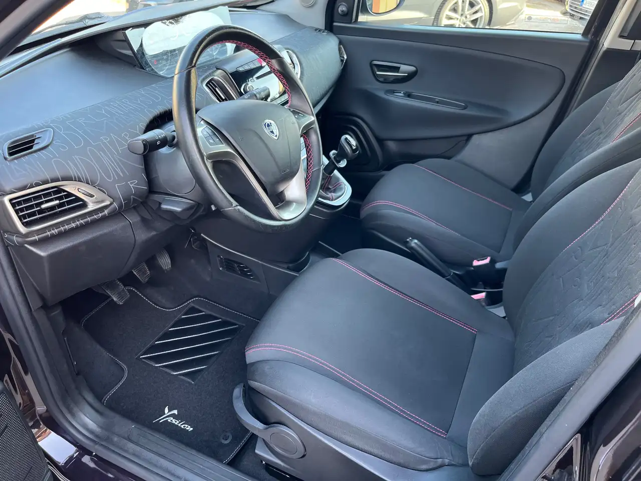 2013 Lancia Ypsilon 1.2 8v Elefantino ecochic GPL 69cv, photograph 7