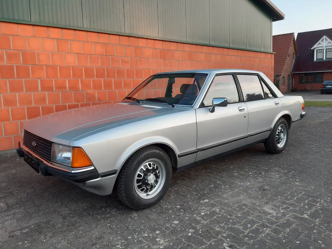 Ford Granada MK 2 - 2,0 Automatik - erst 78000 Km. — photo 1 of 15