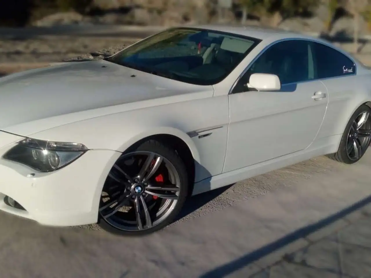 BMW 645 Ci — photo 1 of 8